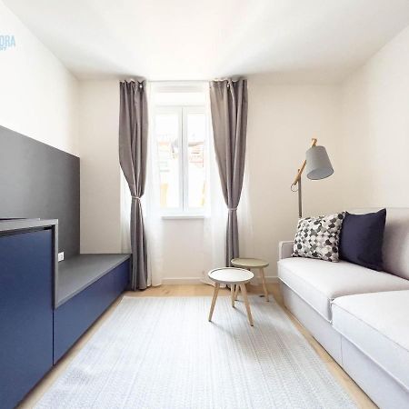 Slataper 19 Tirabora Short Rent Apartment Триест Екстериор снимка