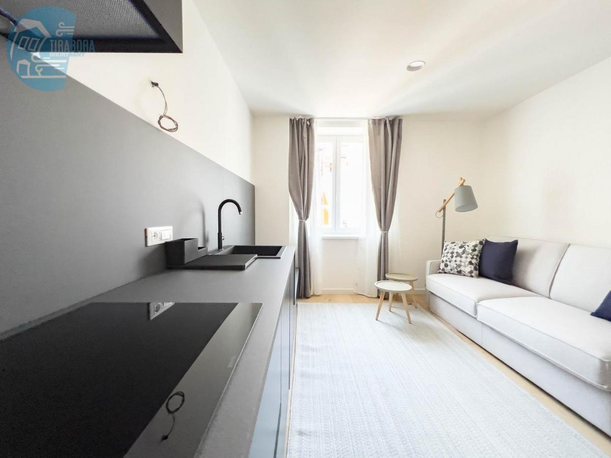 Slataper 19 Tirabora Short Rent Apartment Триест Екстериор снимка