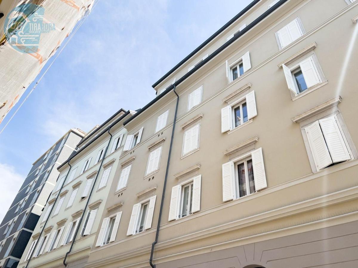 Slataper 19 Tirabora Short Rent Apartment Триест Екстериор снимка