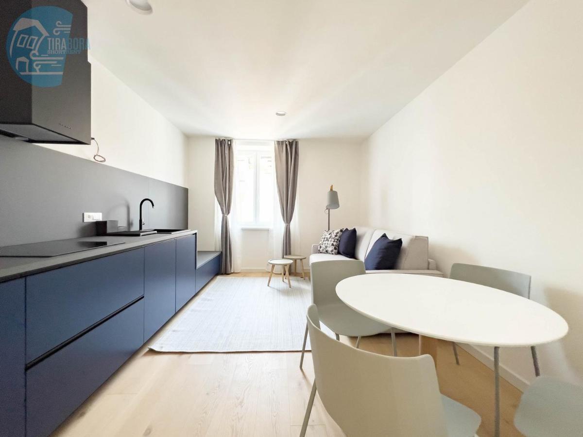 Slataper 19 Tirabora Short Rent Apartment Триест Екстериор снимка